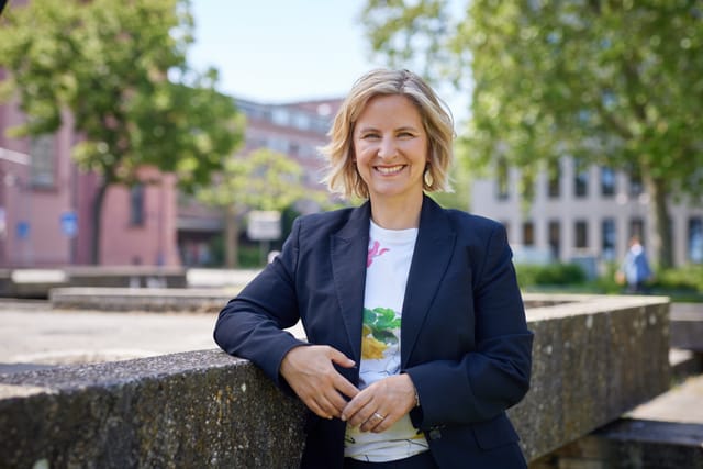 Katrin beim Elterncafé mit Katharina Binz